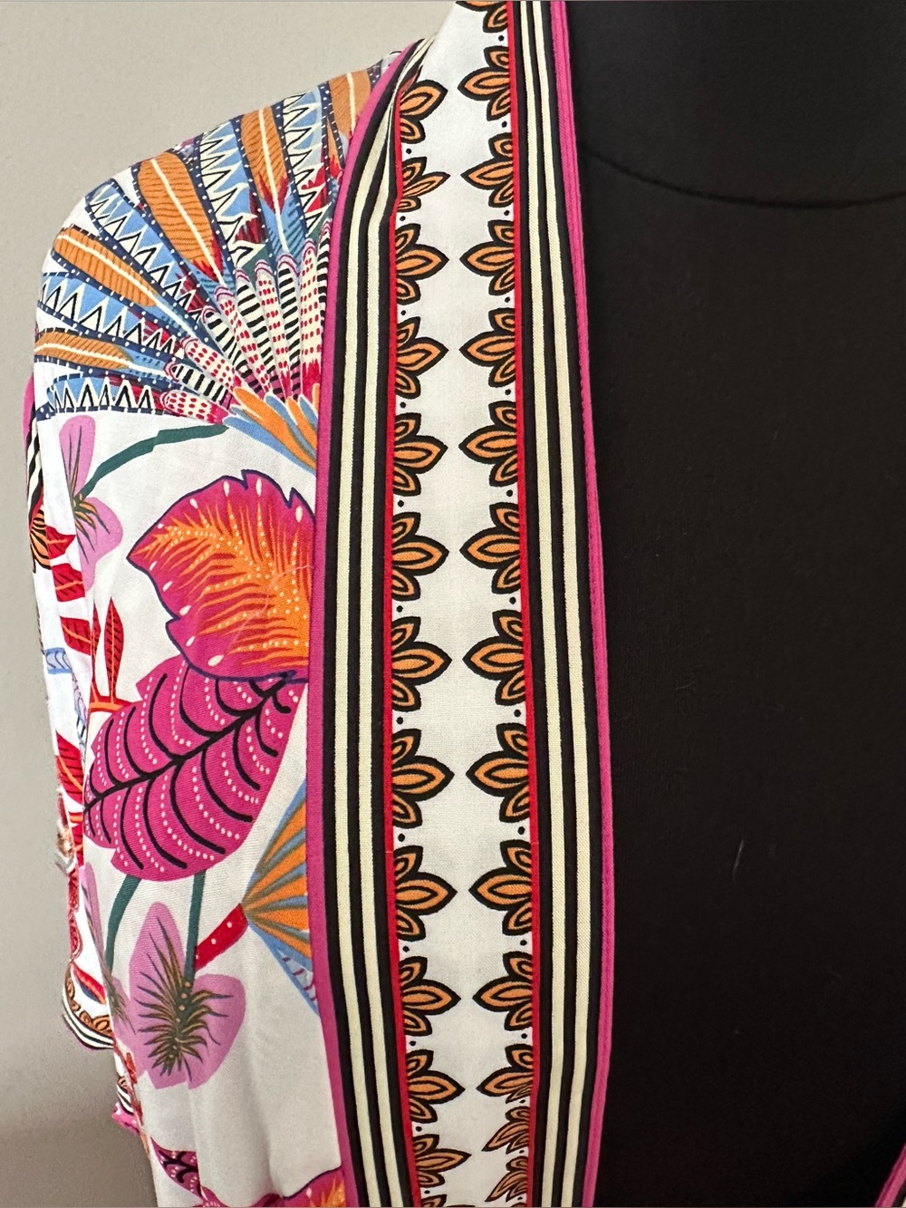 OSFM 2 sided Floral Kimono Robe - Cover-Up - Picture 3 of 8